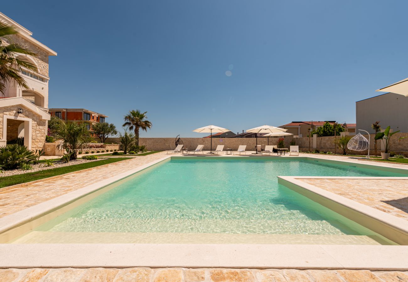 Apartment in Novalja - Deluxe Château Dabo Suite 3 with pool