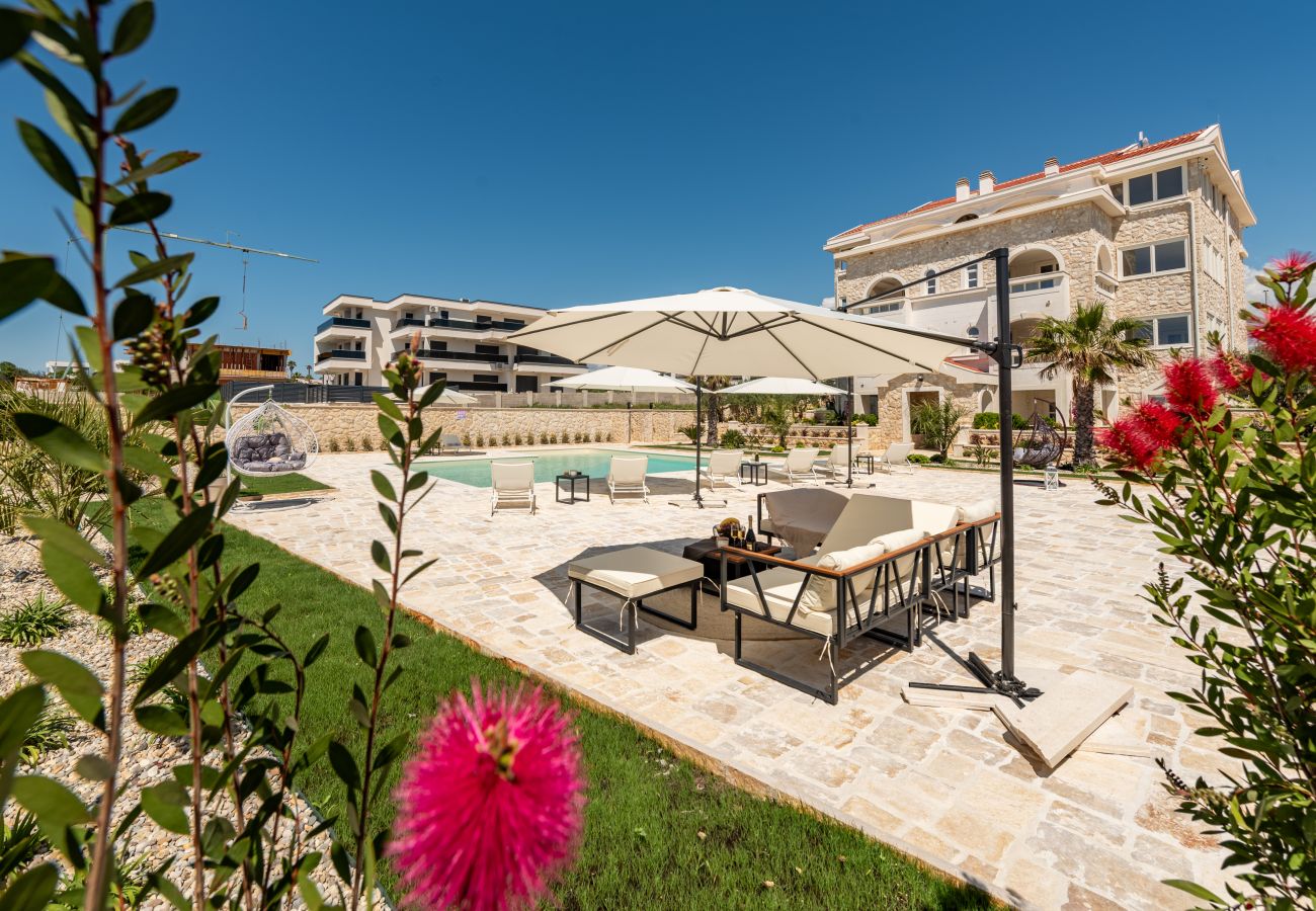 Apartment in Novalja - Deluxe Château Dabo Suite 4 with pool