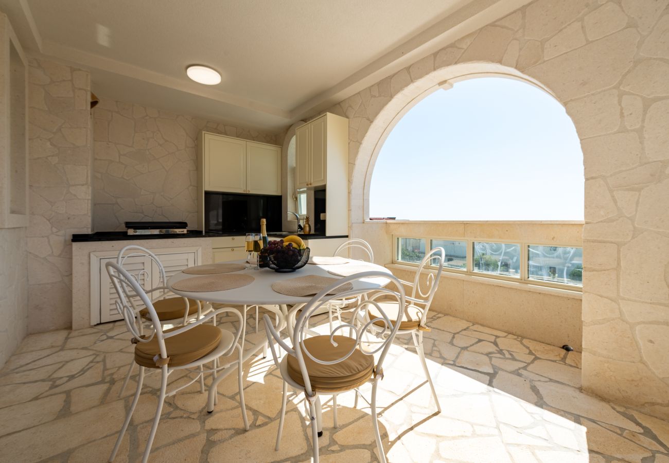 Apartment in Novalja - Deluxe Château Dabo Suite 5 with pool