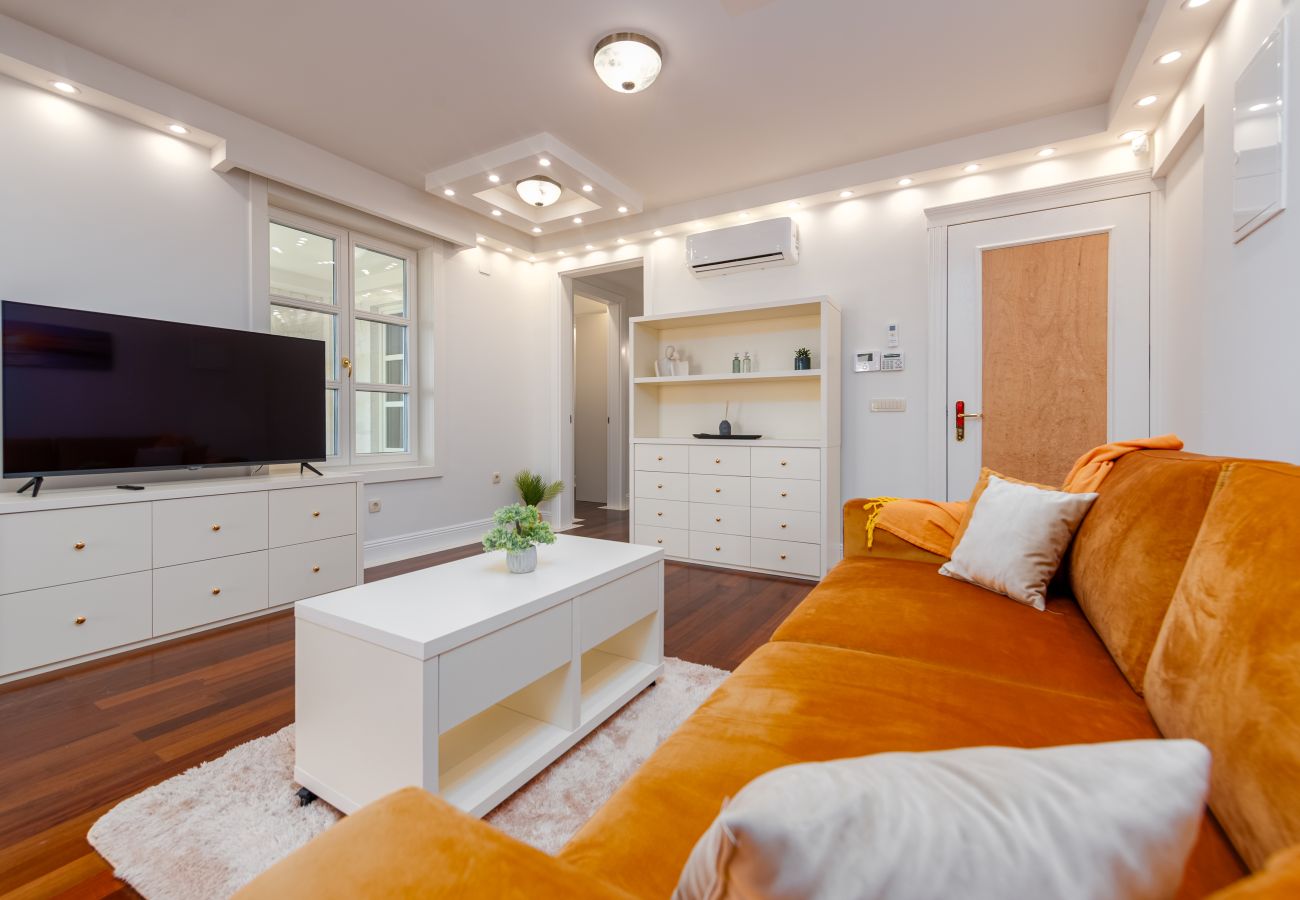 Apartment in Novalja - Deluxe Château Dabo Suite 5 with pool