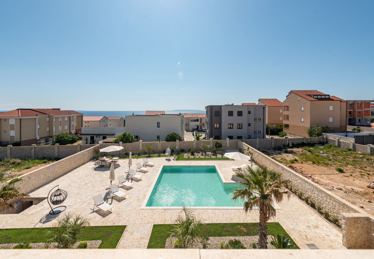 Apartment in Novalja - Deluxe Château Dabo Suite 5 with pool