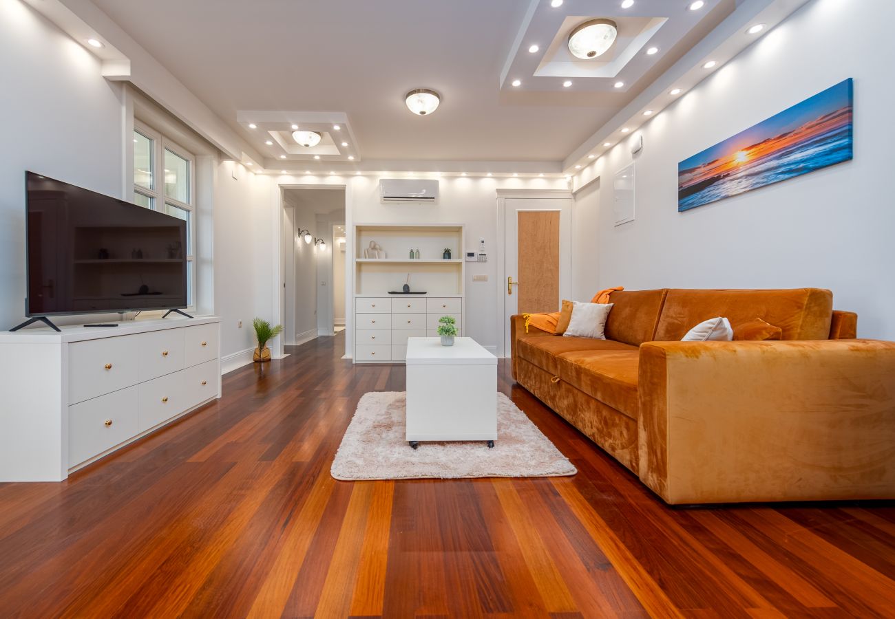 Apartment in Novalja - Deluxe Château Dabo Suite 5 with pool