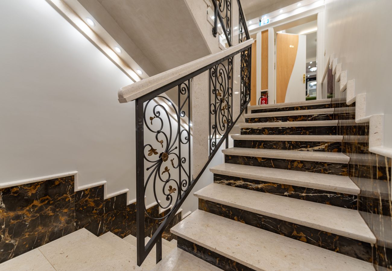 Apartment in Novalja - Deluxe Château Dabo Suite 5 with pool
