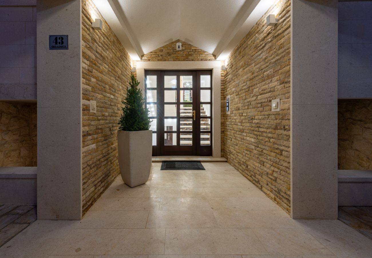 Apartment in Novalja - Deluxe Château Dabo Suite 5 with pool