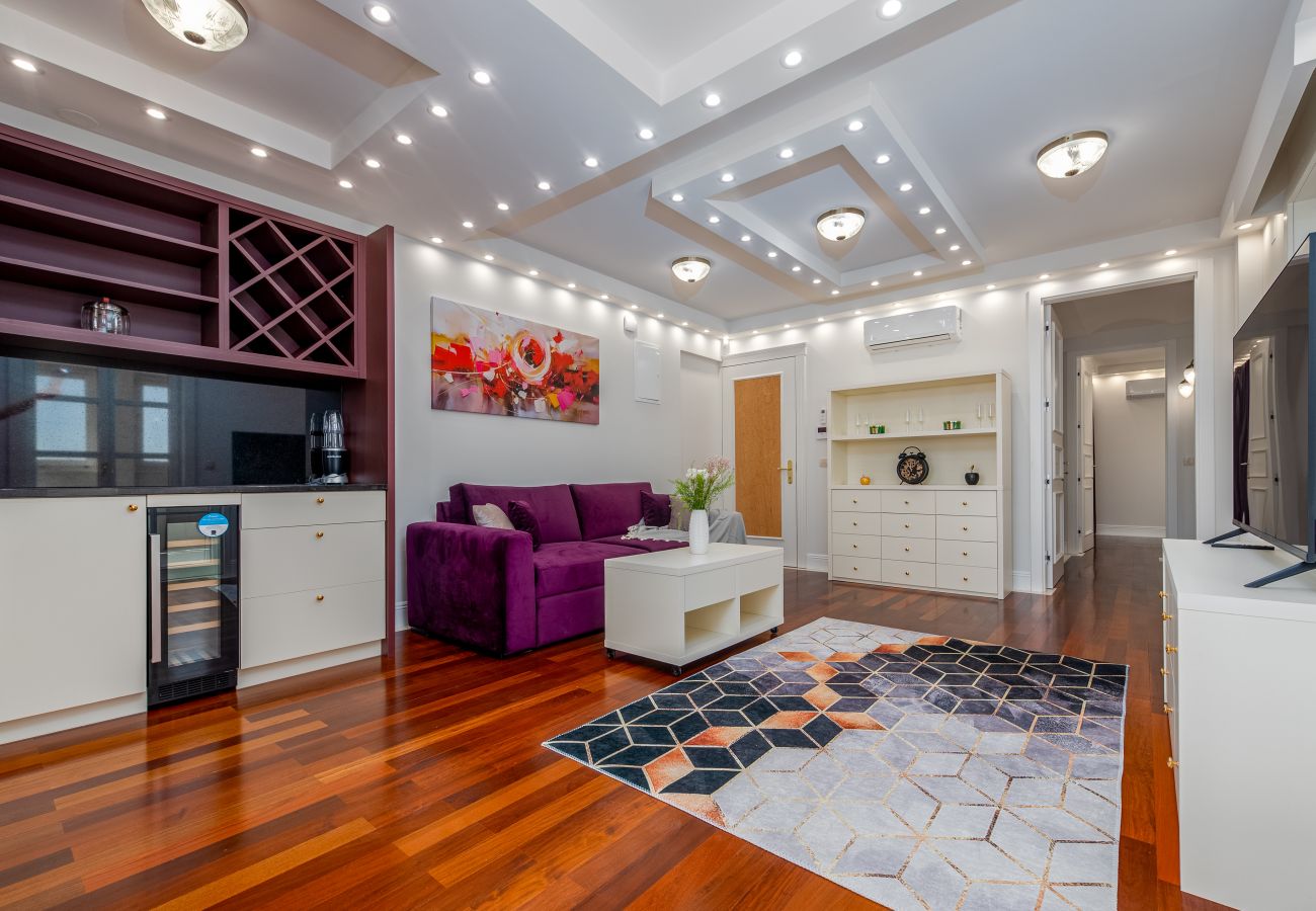Apartment in Novalja - Deluxe Château Dabo Suite 6 with pool