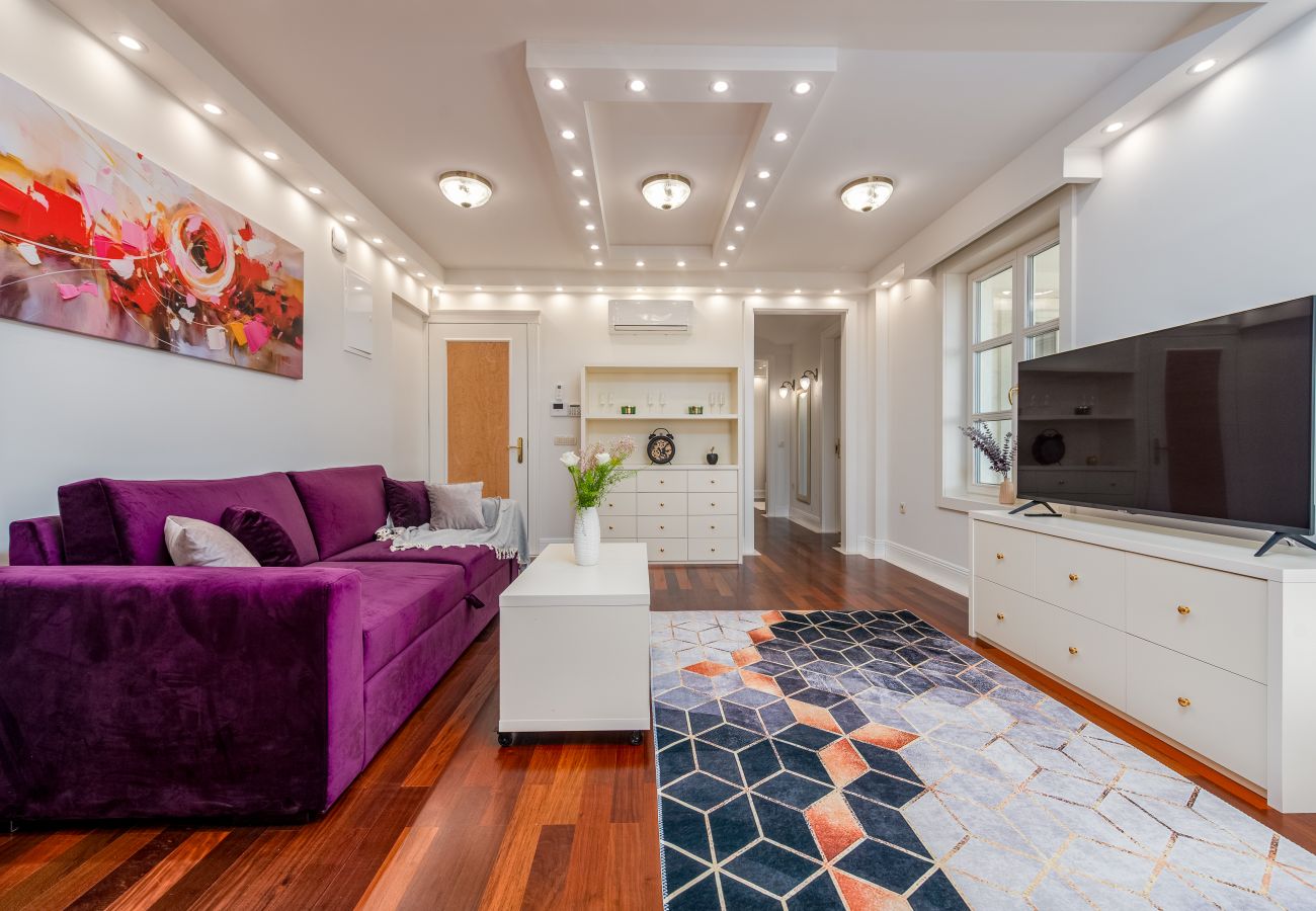 Apartment in Novalja - Deluxe Château Dabo Suite 6 with pool