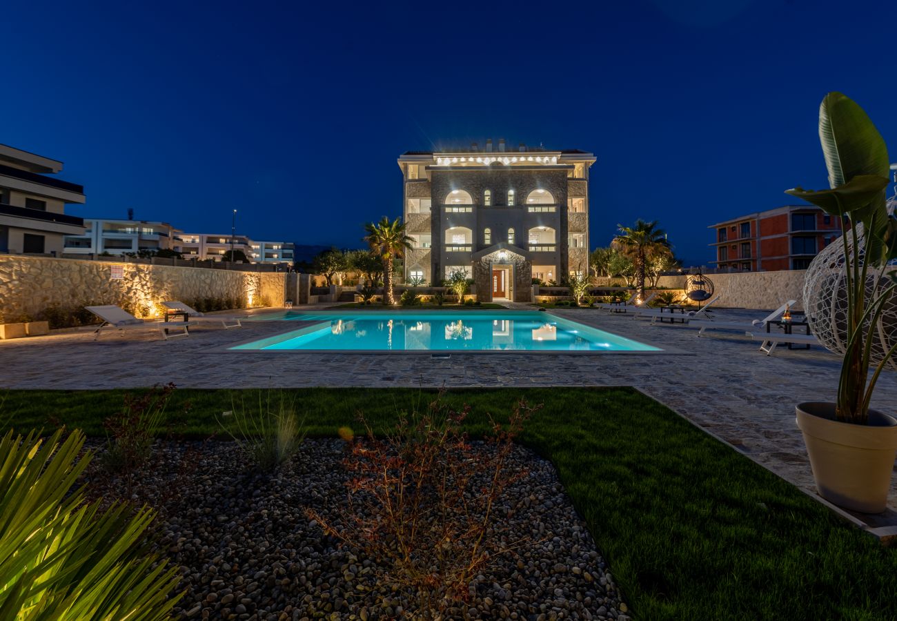 Apartment in Novalja - Deluxe Château Dabo Suite 6 with pool