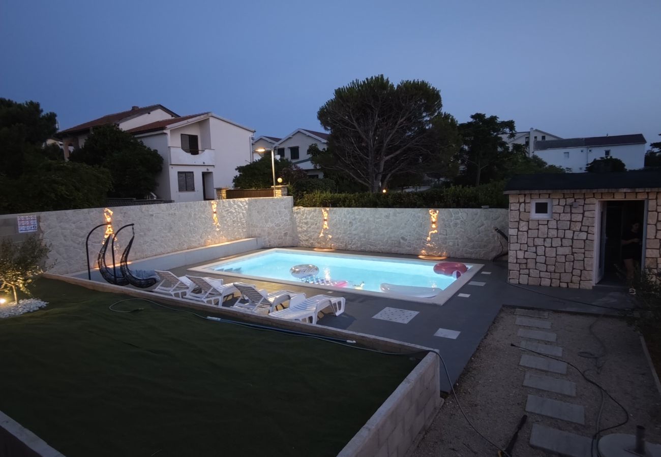 Villa in Povljana - Beautiful Villa Pauliana