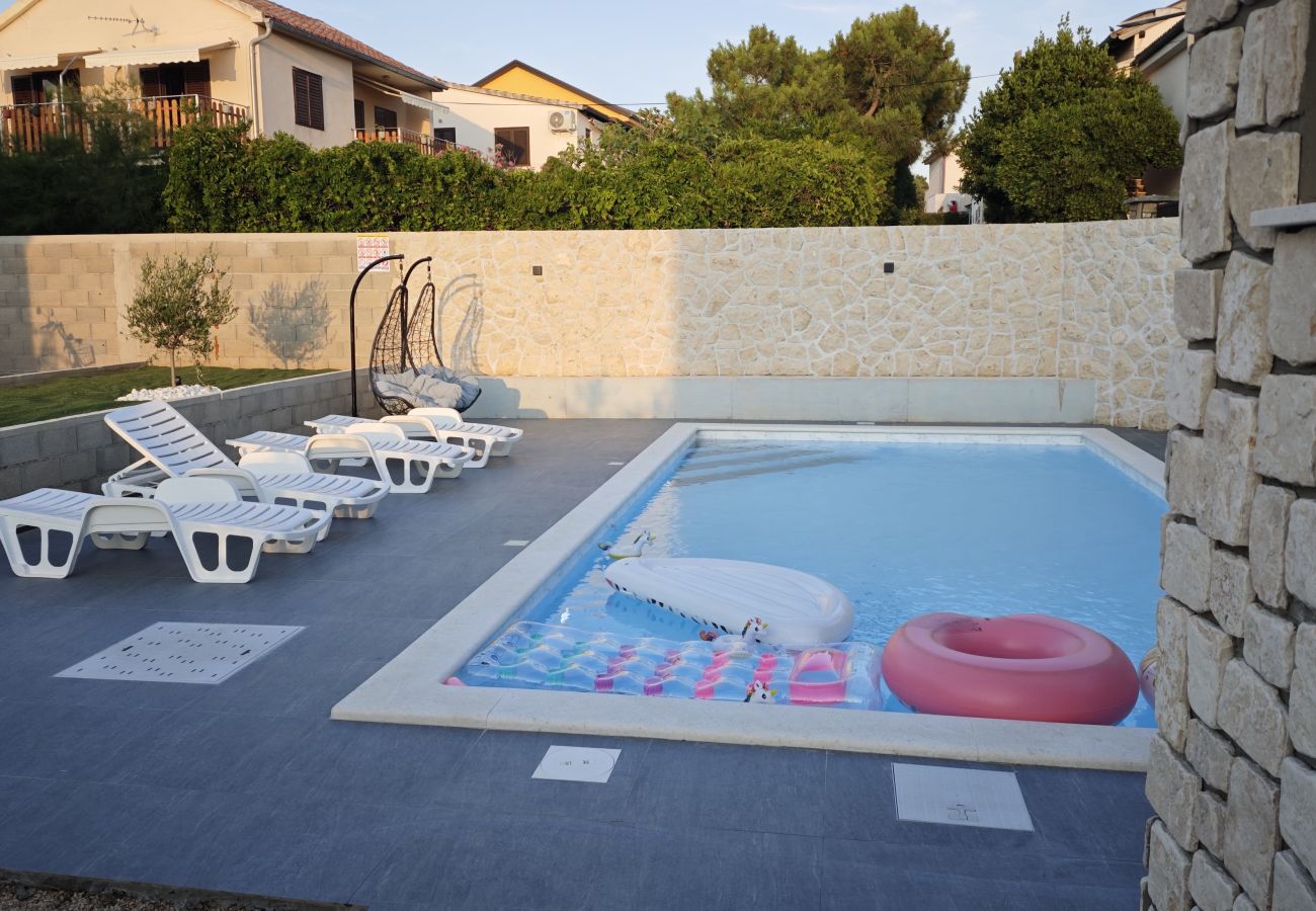 Villa in Povljana - Beautiful Villa Pauliana