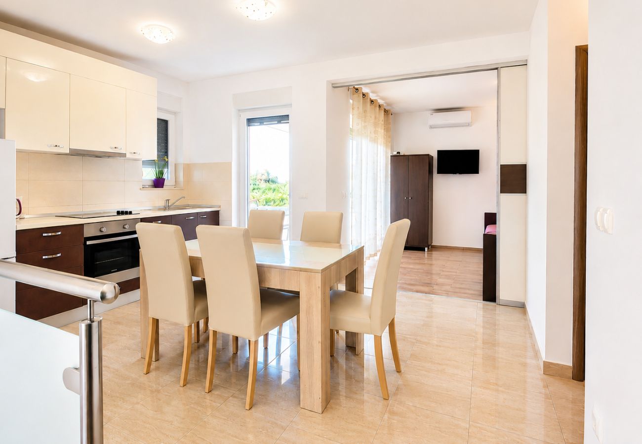 Apartment in Zaton - Apartment Aora