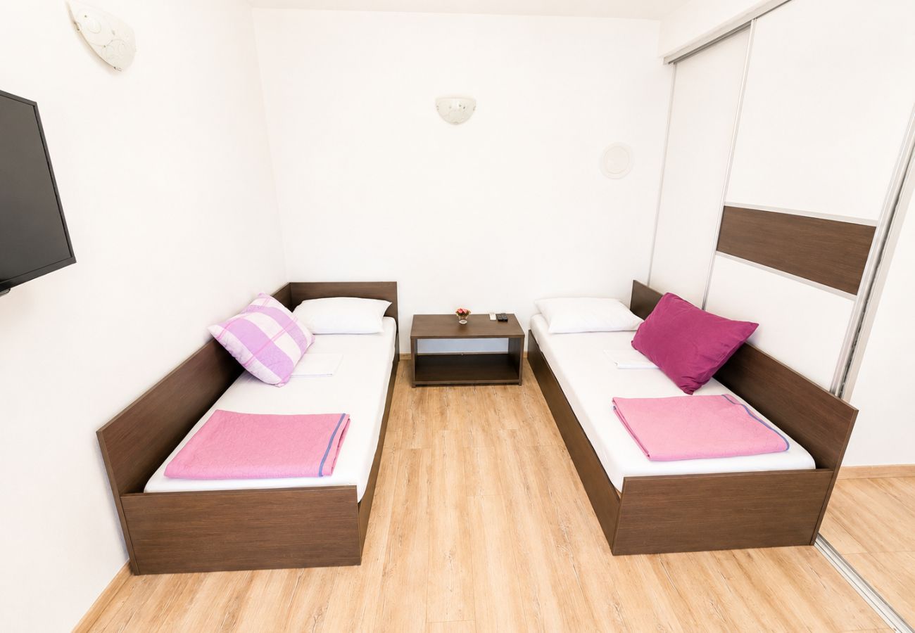 Apartment in Zaton - Apartment Aora