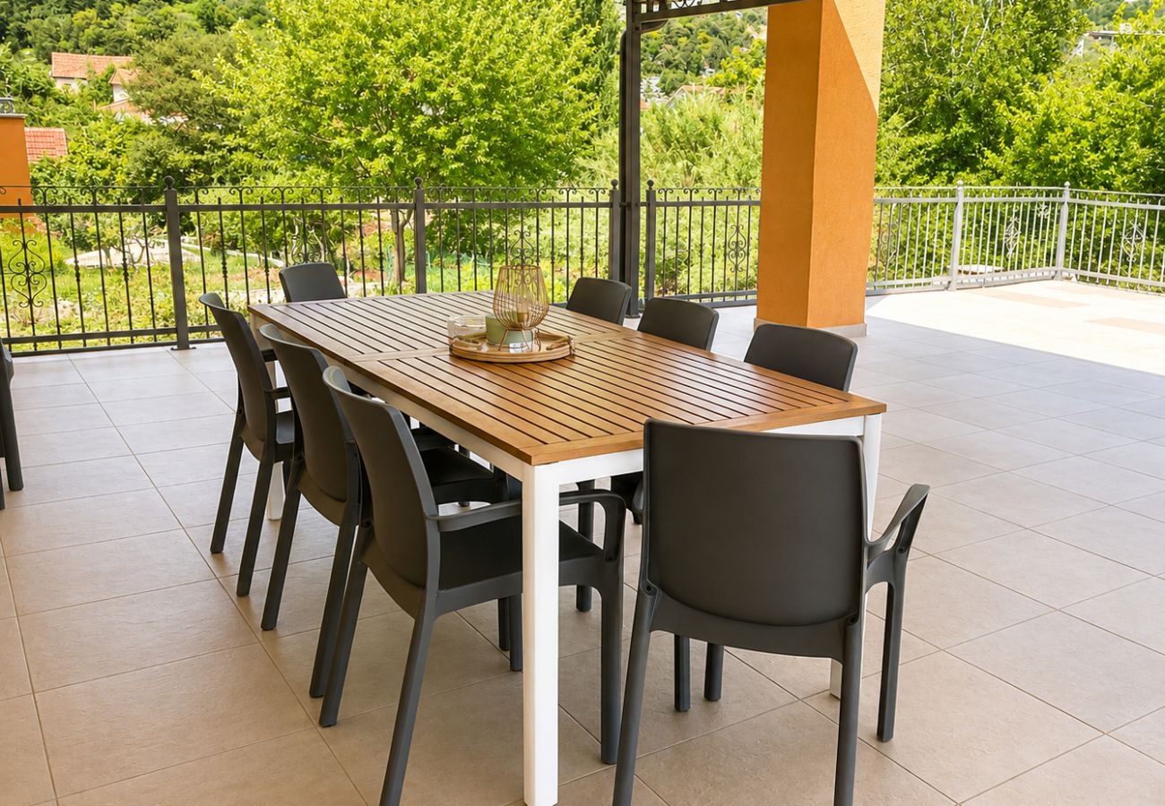 House in Vrgorac - Holiday Home Nadalina
