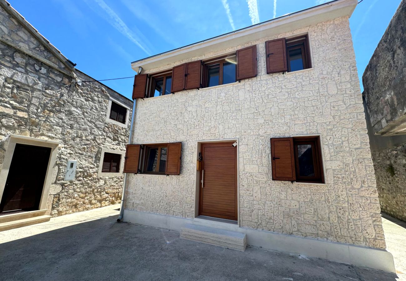 House in Sukošan - Stone House Moca