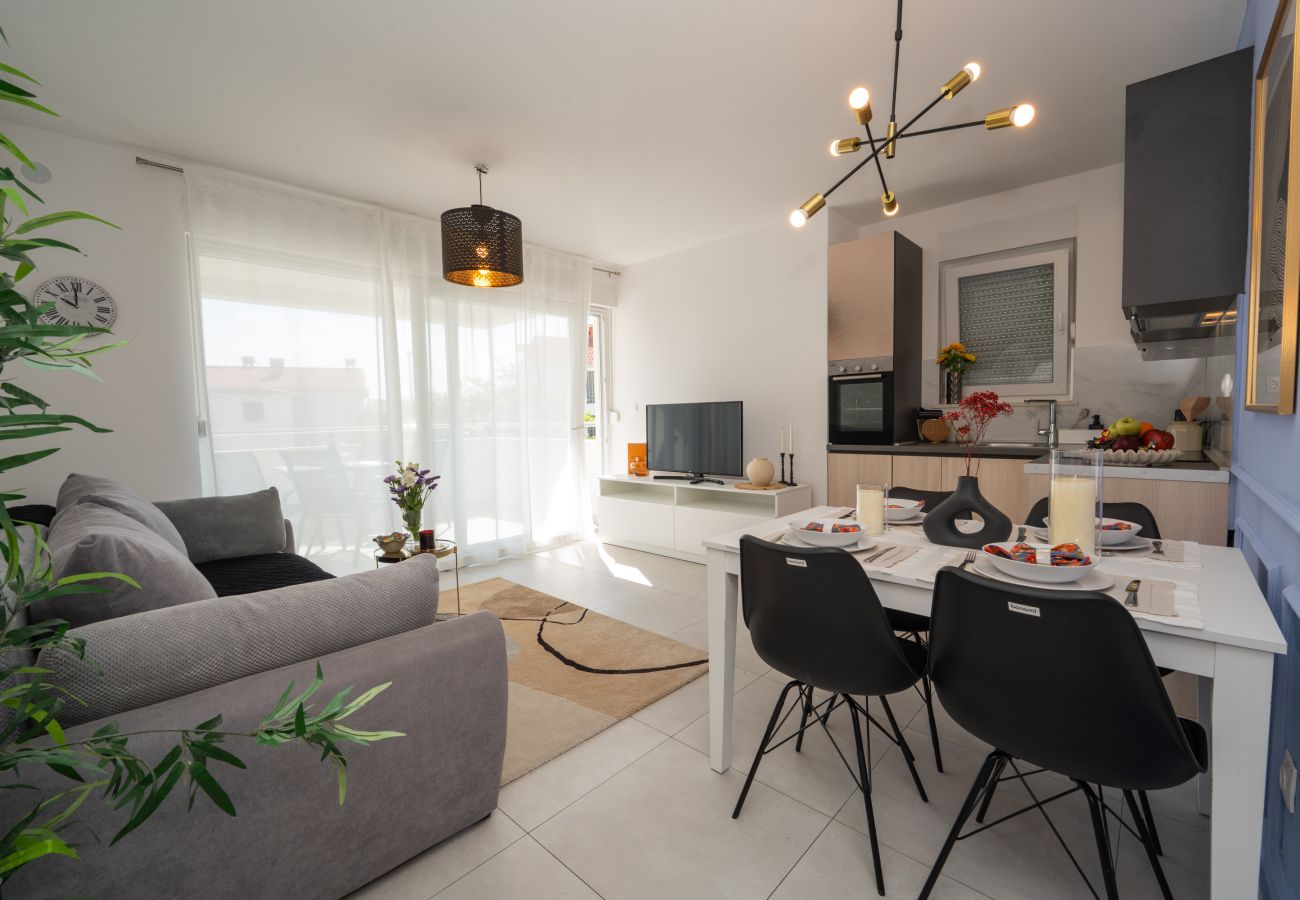 Apartment in Novalja - Deluxe apartment Mares 3