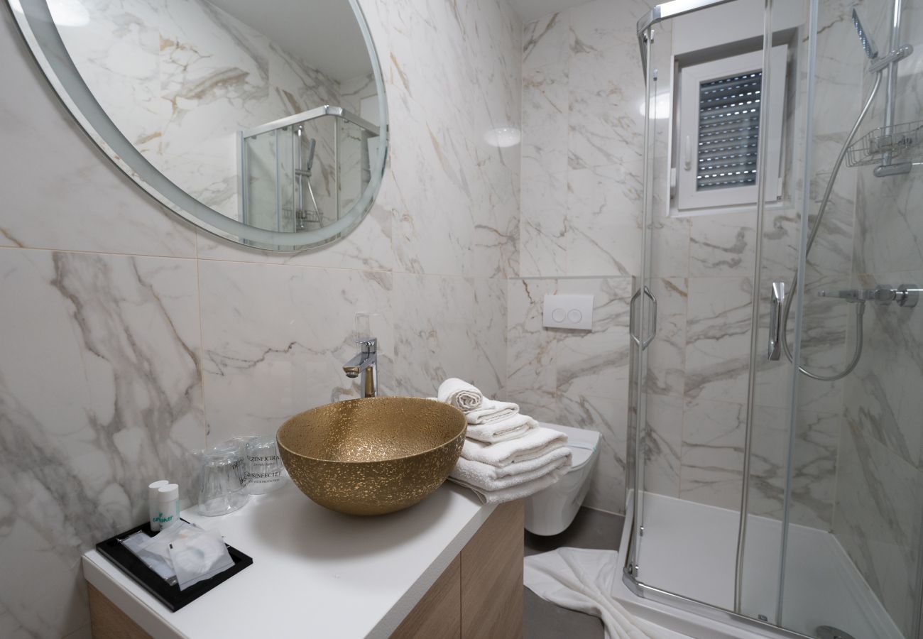 Apartment in Novalja - Deluxe apartment Mares 5