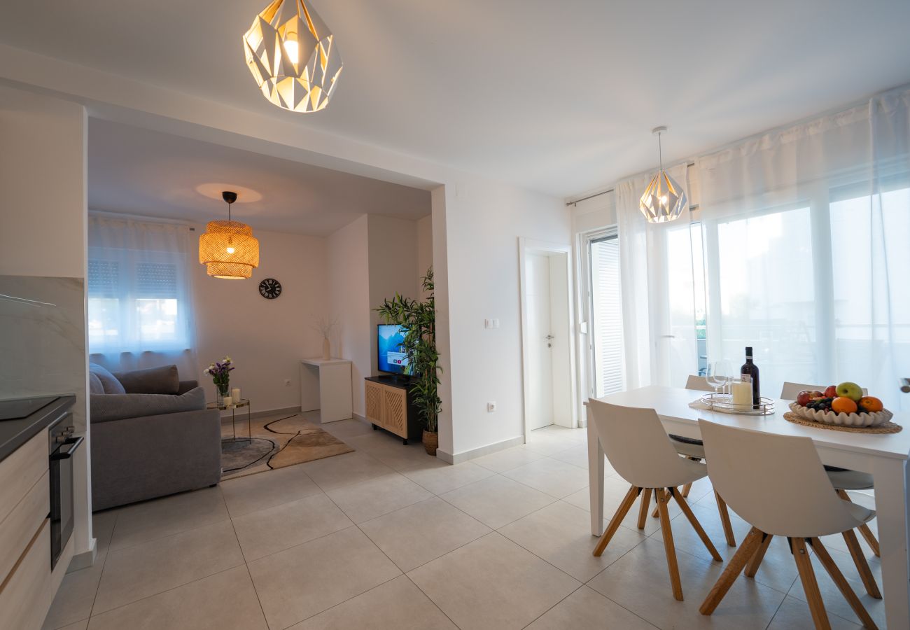 Apartment in Novalja - Deluxe apartment Mares 6
