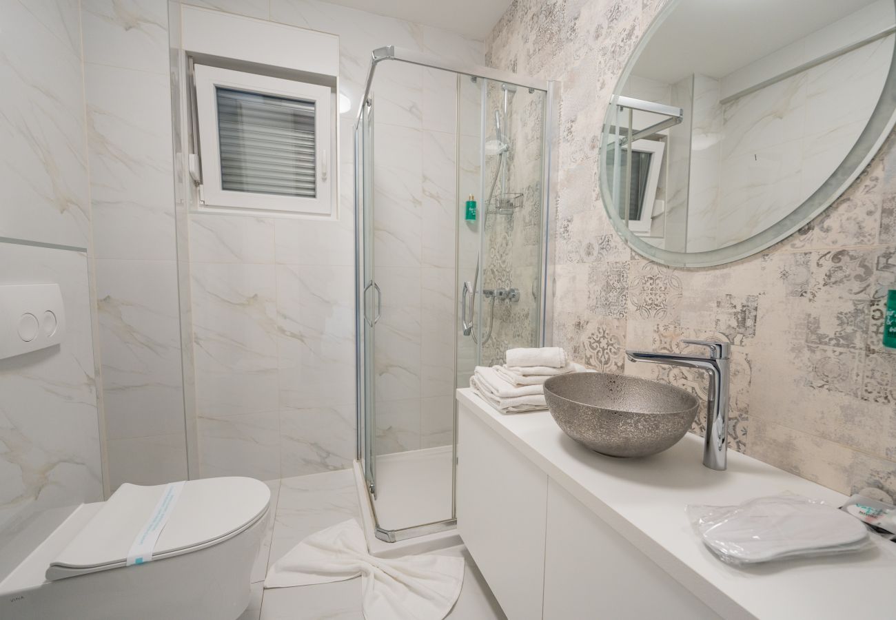 Apartment in Novalja - Deluxe apartment Mares 7
