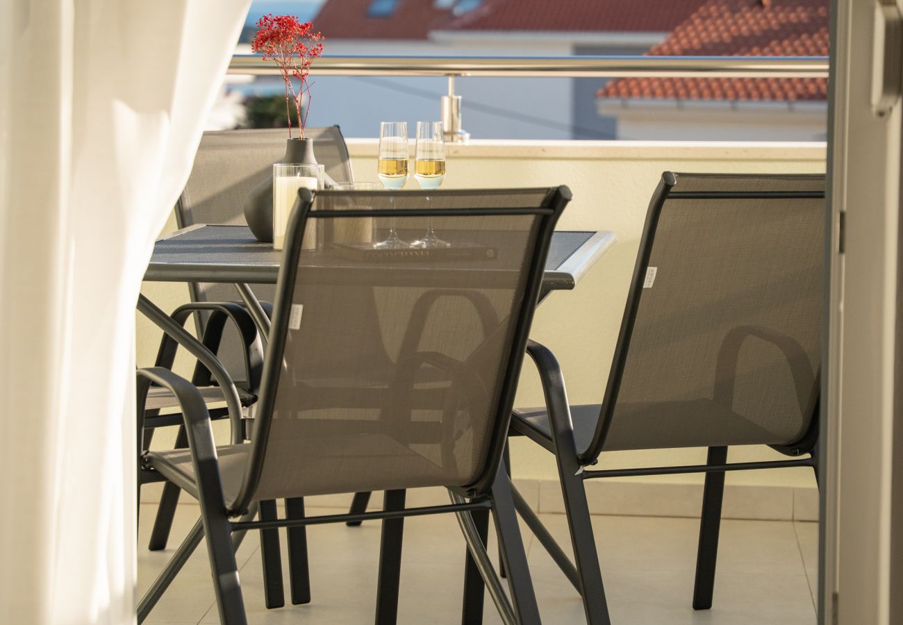 Apartment in Novalja - Deluxe apartment Mares 7
