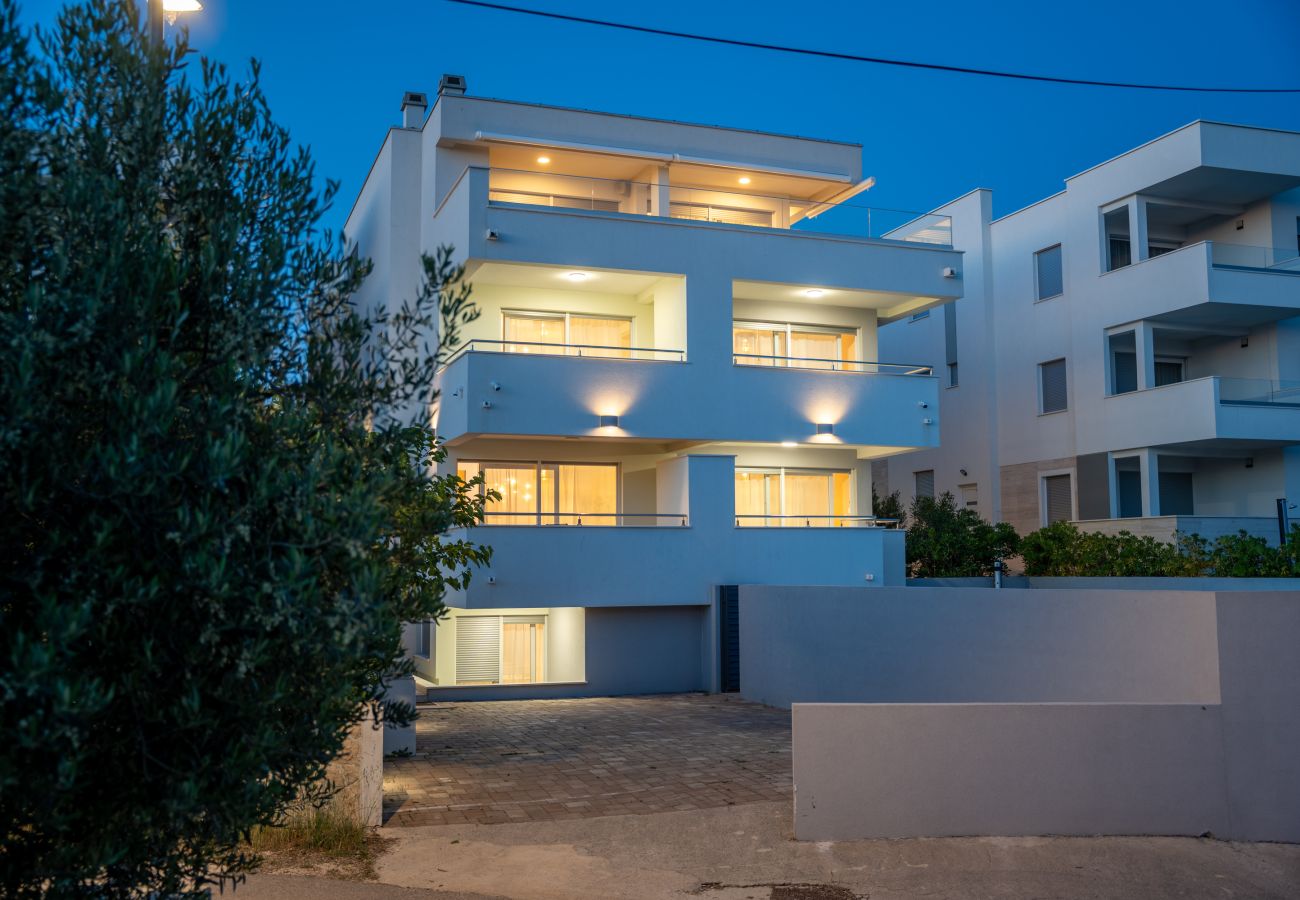 Apartment in Novalja - Deluxe apartment Mares 7
