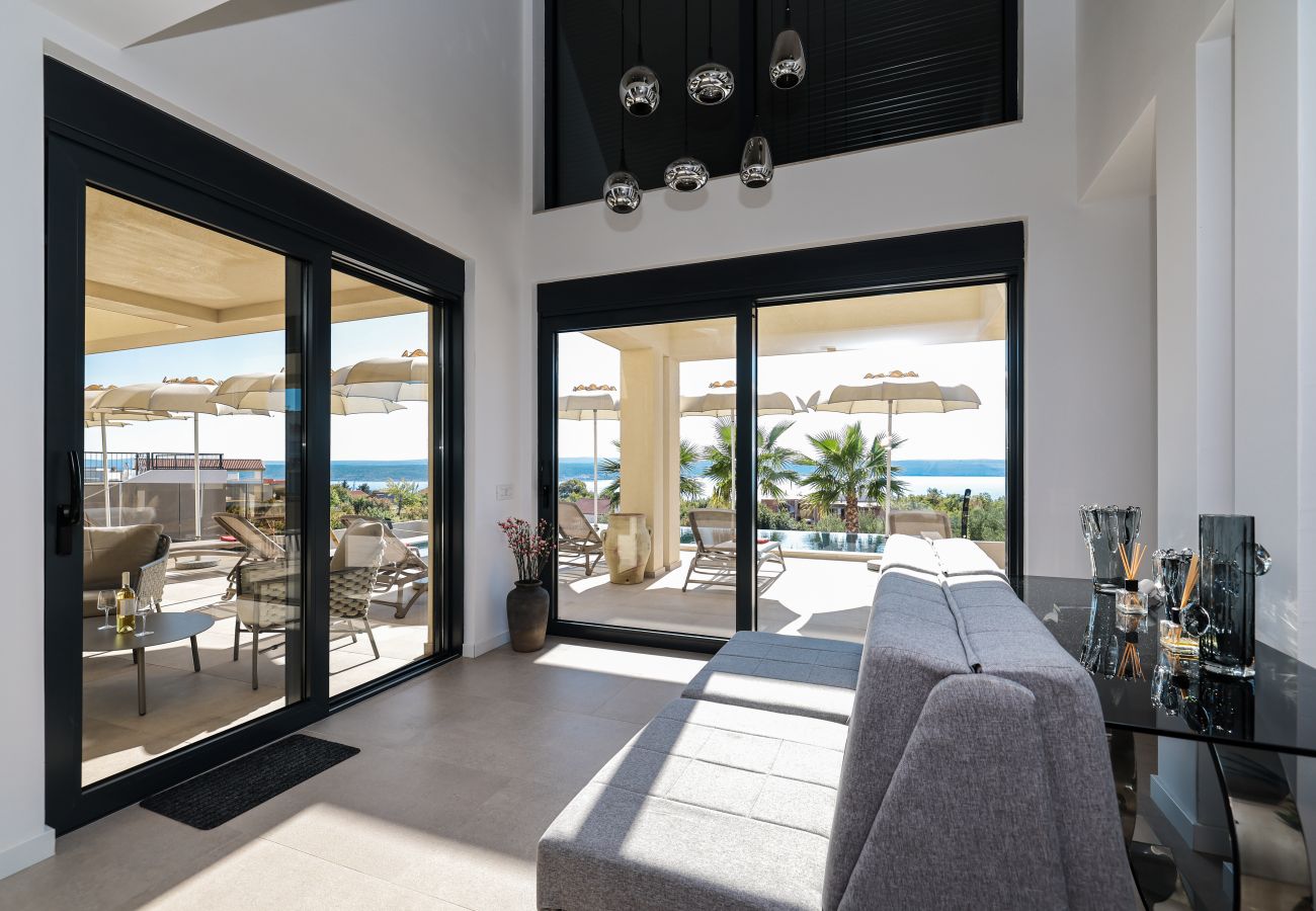 Villa in Maslenica - Luxury Villa Nuova with heated pool