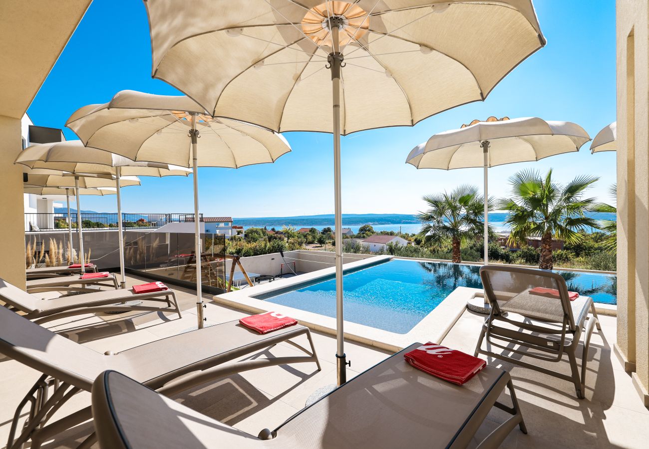 Villa in Maslenica - Luxury Villa Nuova with heated pool