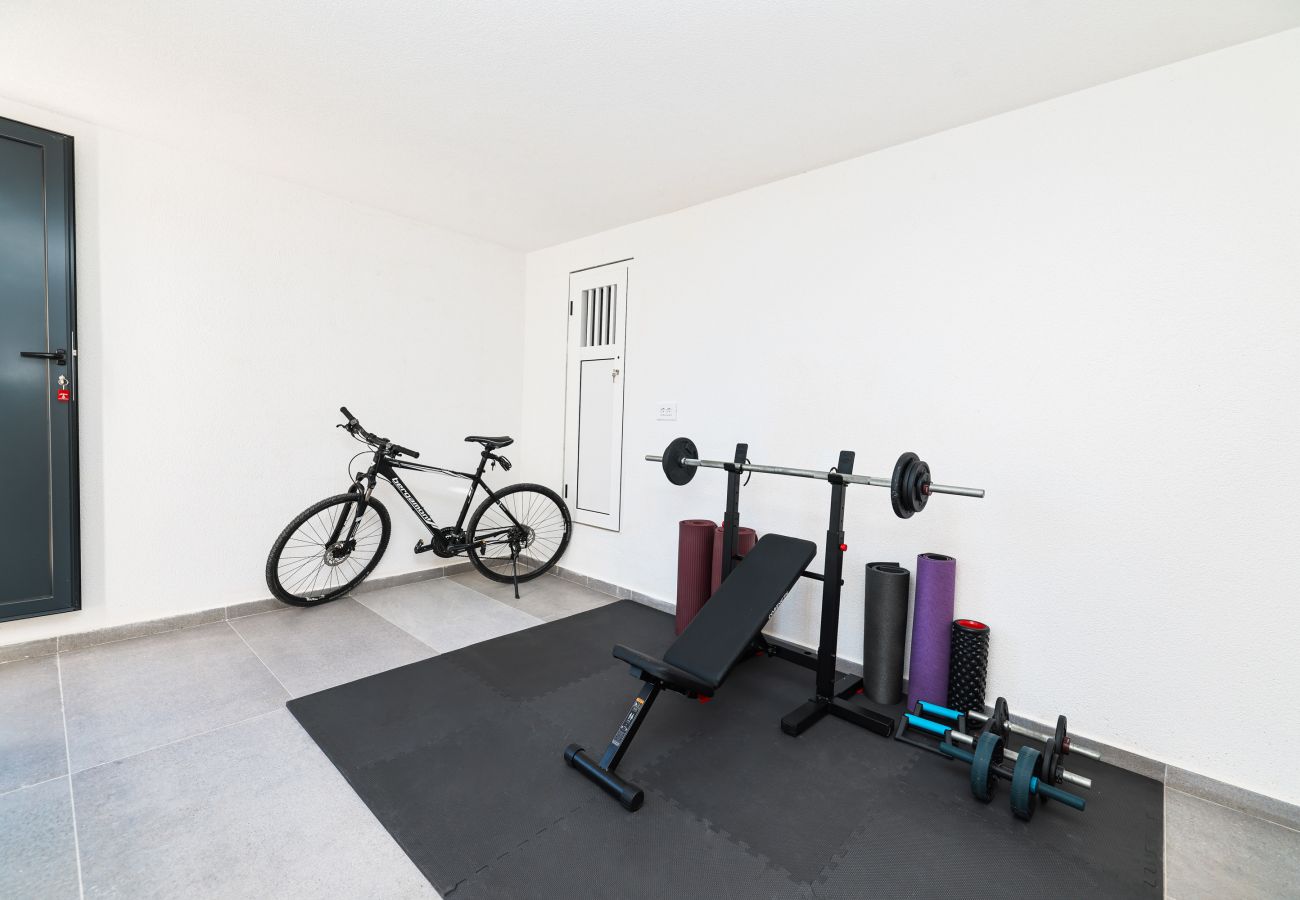 Villa in Maslenica - Luxury Villa Nuova with heated pool