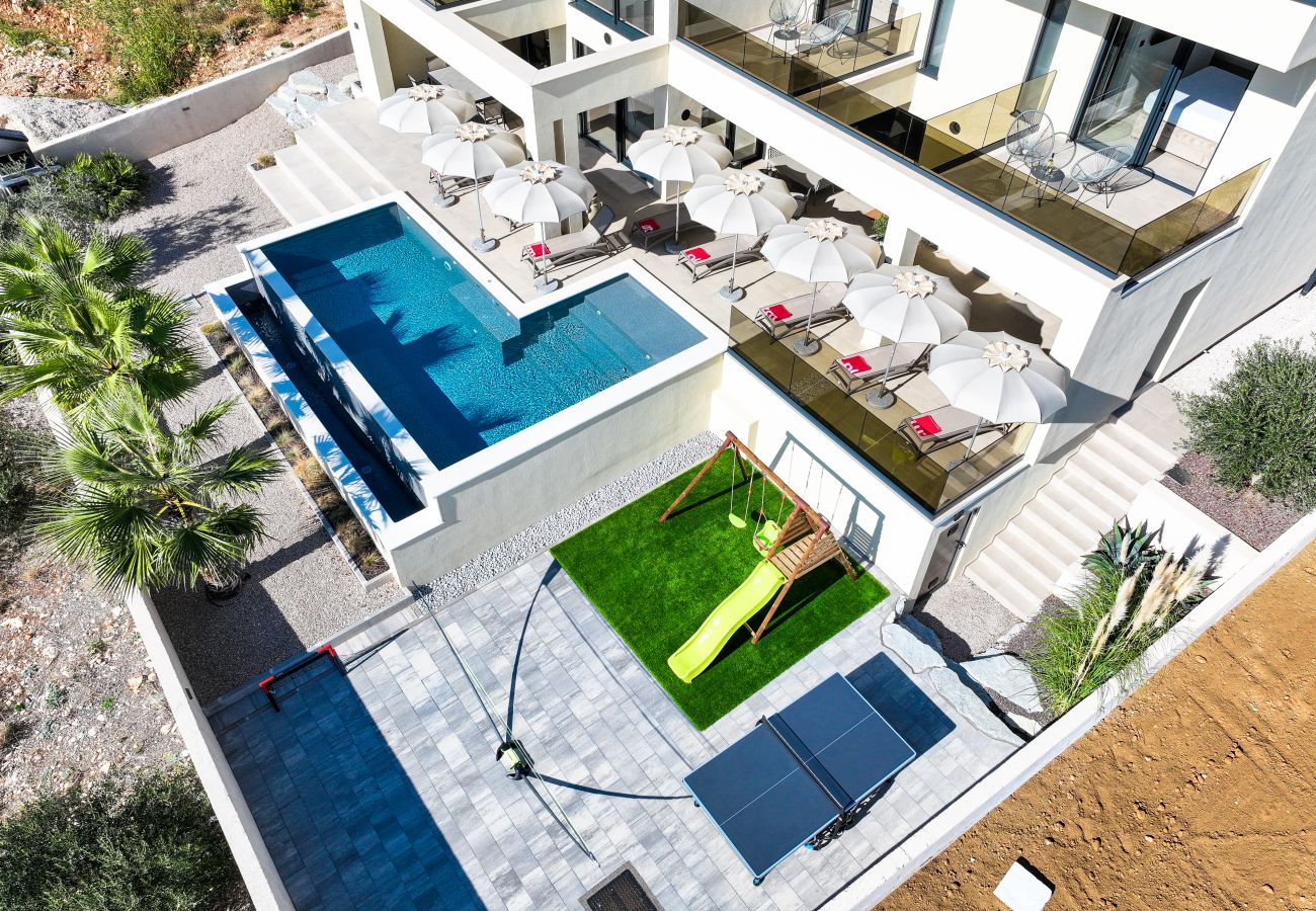 Villa in Maslenica - Luxury Villa Nuova with heated pool