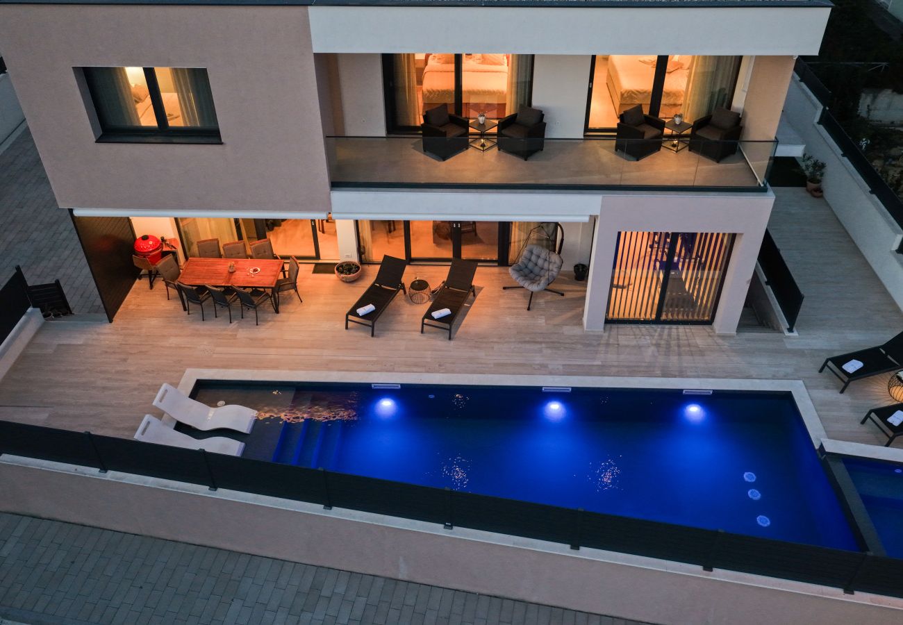 Villa in Pakoštane - Villa Santa with heated pool