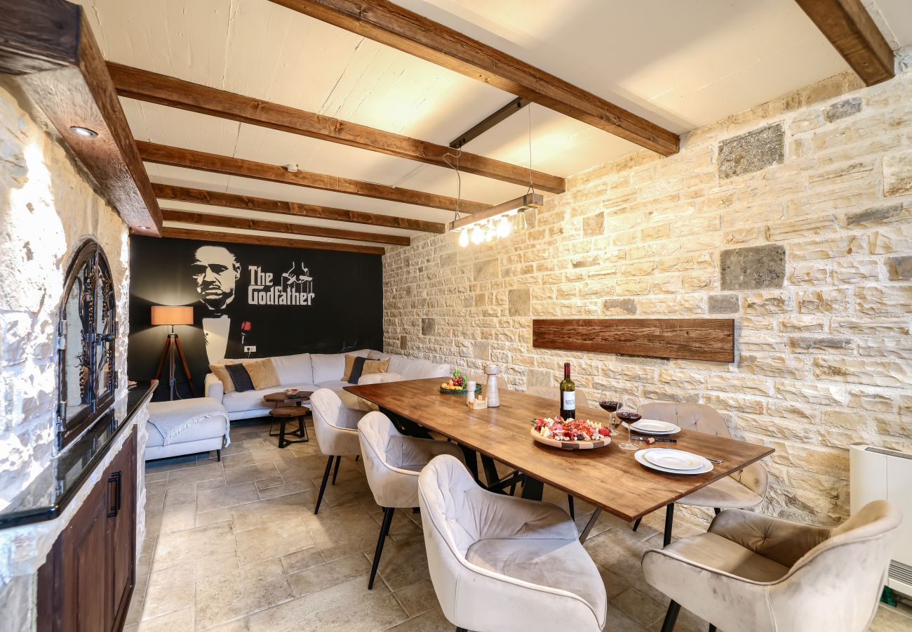 Villa in Pakoštane - Villa Santa with heated pool