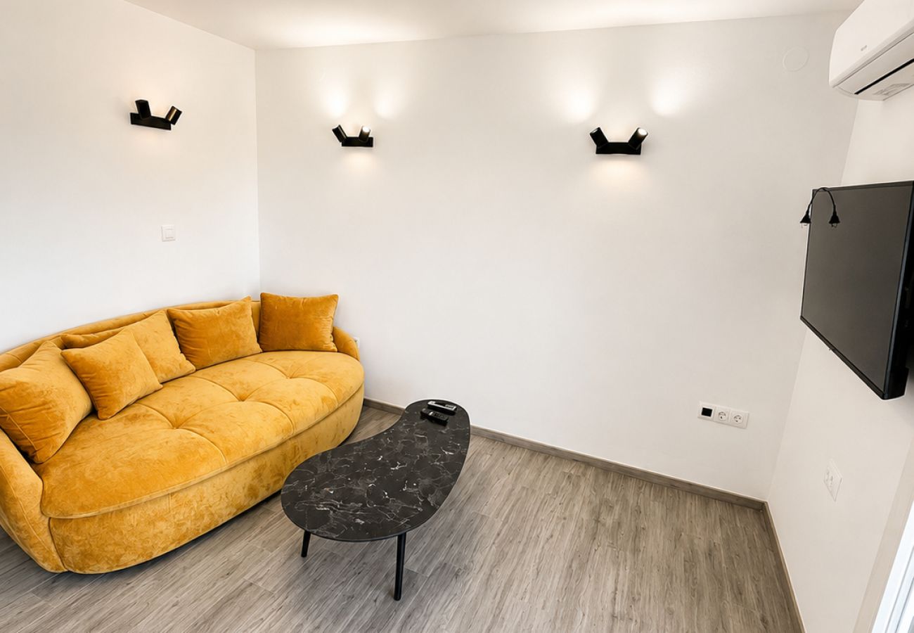Apartment in Sukošan - Mediterraneo apartment A1