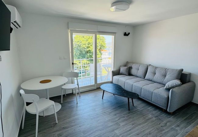 Apartment in Sukošan - Mediterraneo apartment A2