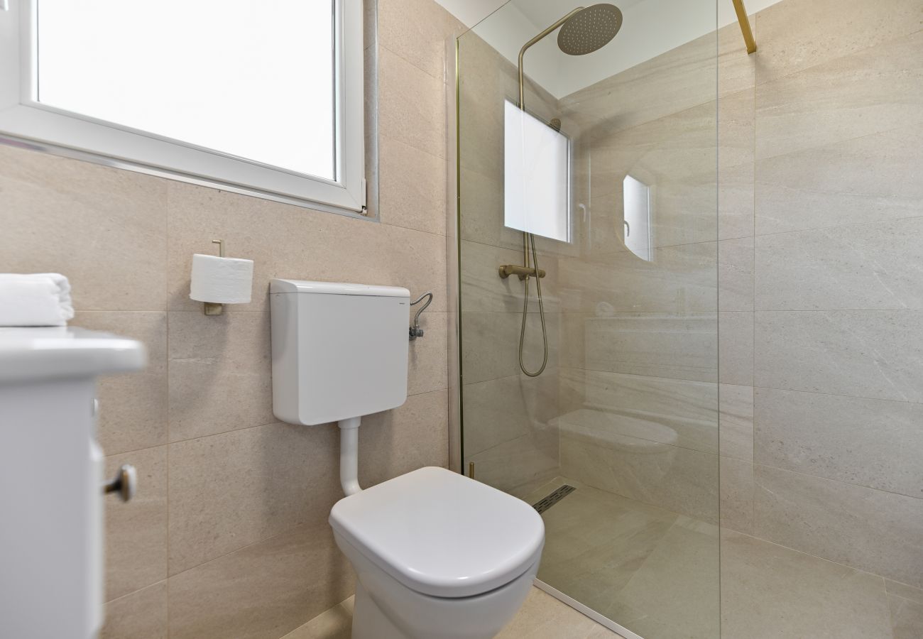 Apartment in Sukošan - Apartment Lerocco