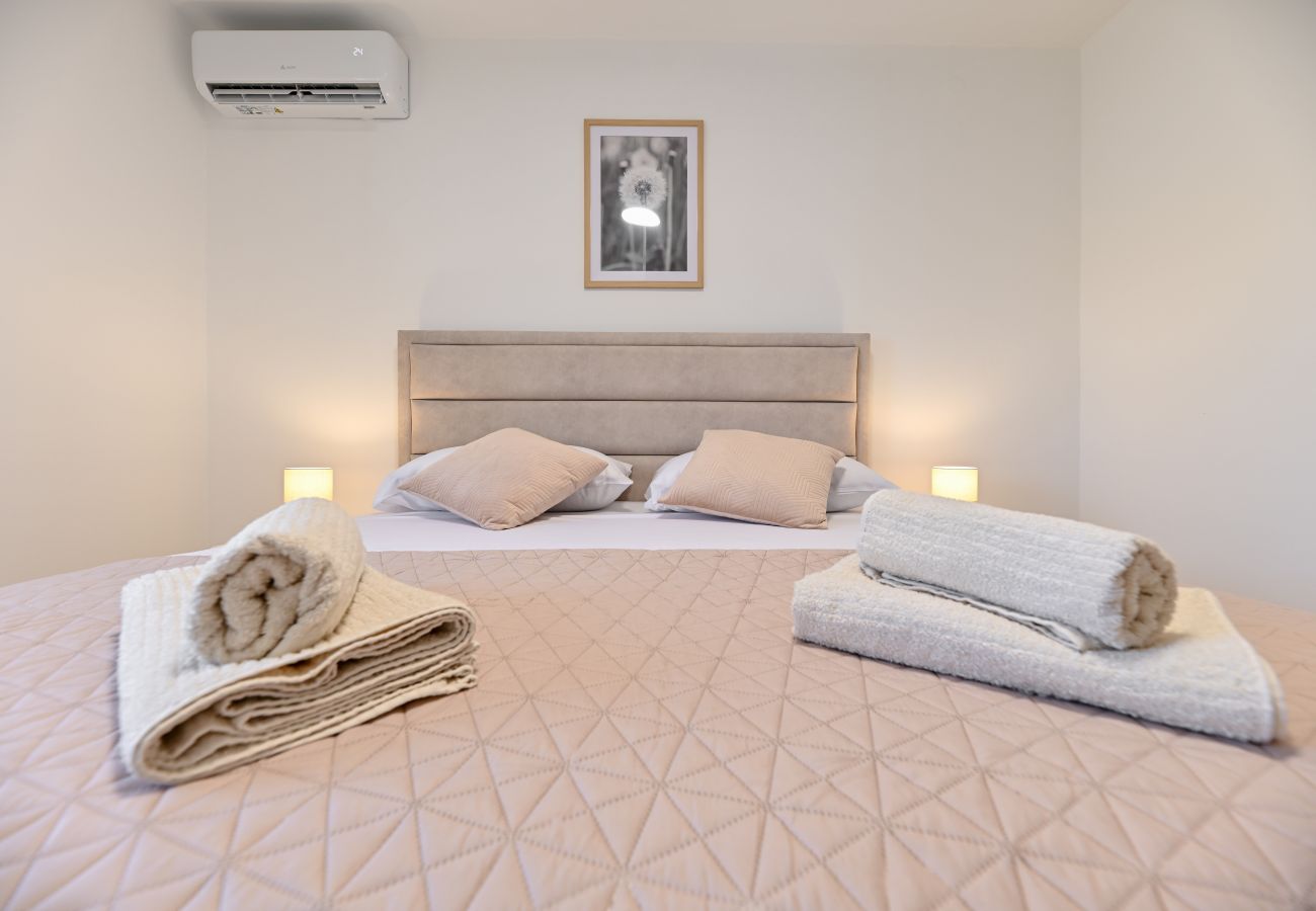 Apartment in Sukošan - Apartment Lerocco