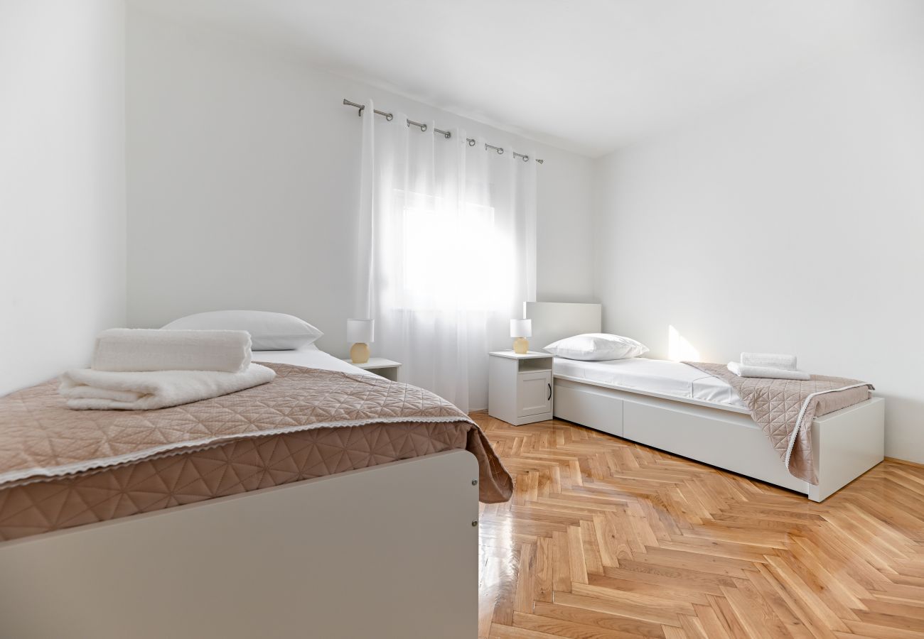 Apartment in Sukošan - Apartment Lerocco