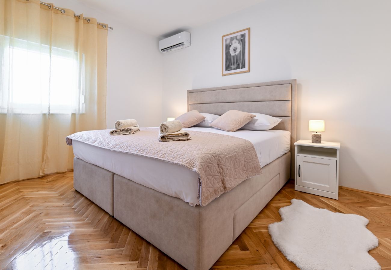 Apartment in Sukošan - Apartment Lerocco