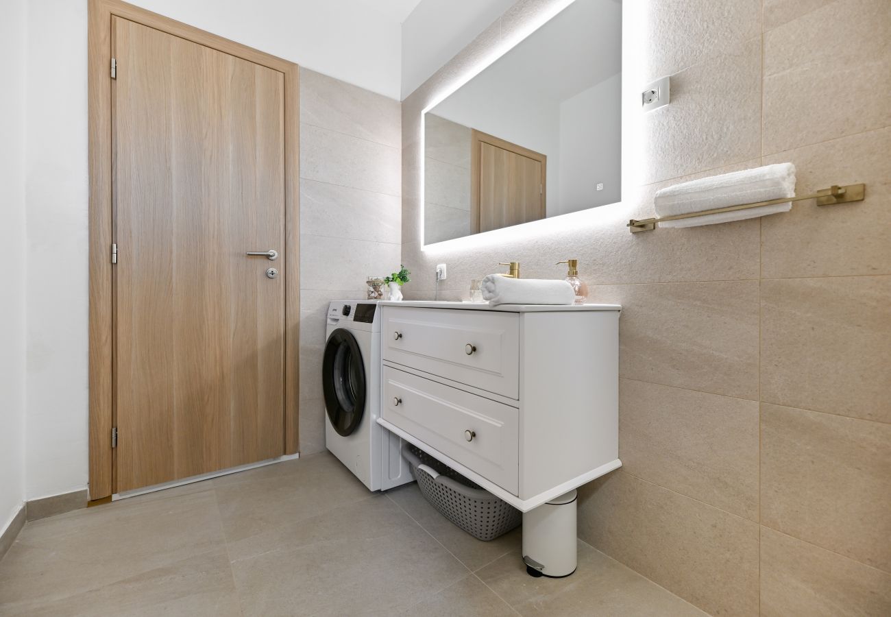 Apartment in Sukošan - Apartment Lerocco