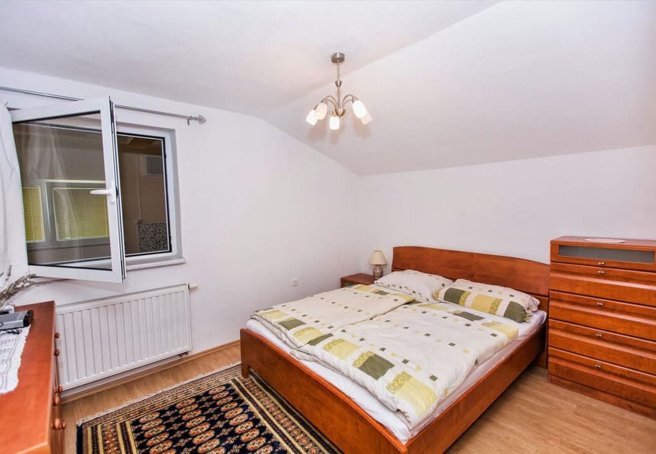 House in Gospic - Holiday Home Mia with jacuzzi