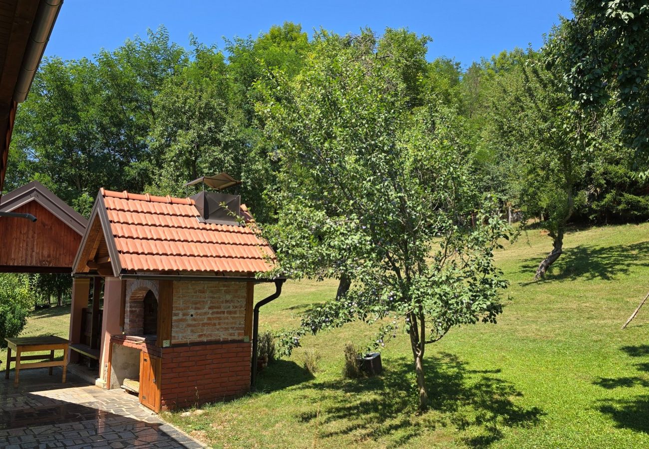 House in Gospic - Holiday Home Mia with jacuzzi