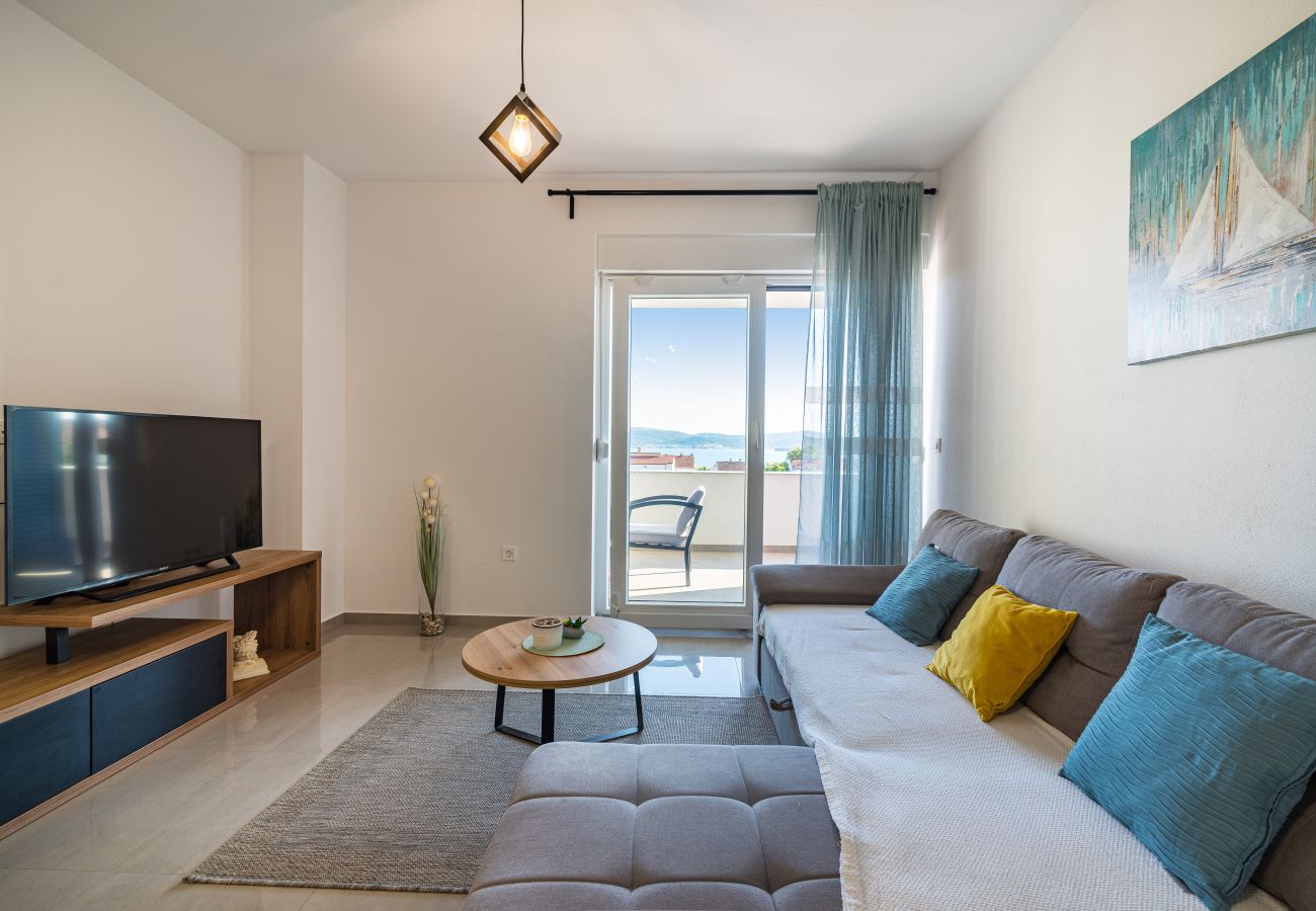 Apartment in Sveti Filip i Jakov - Apartment Vista Mare 2 with heated pool