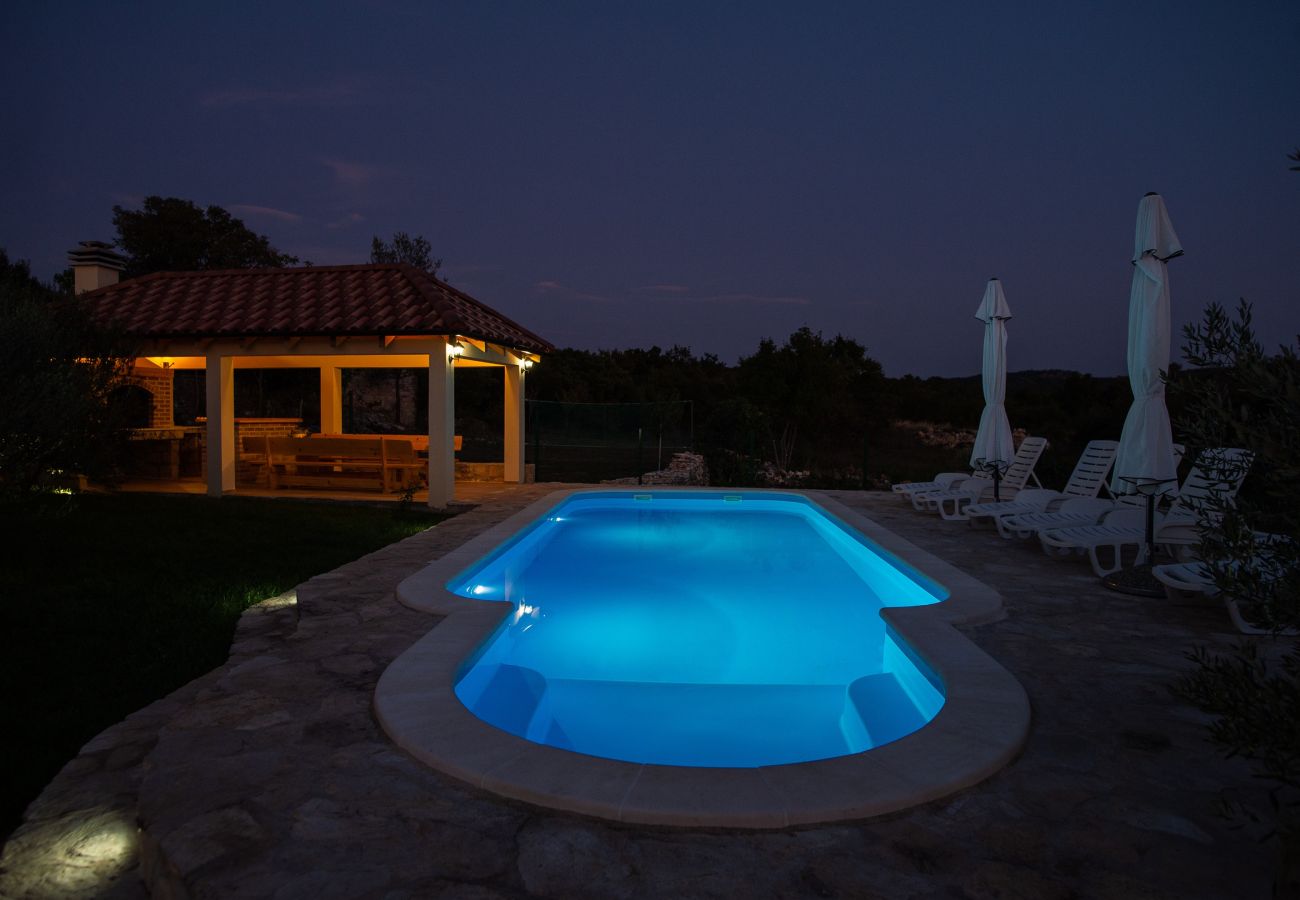 Villa in Trbounje - Villa Magic with heated pool