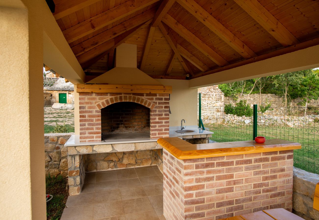 Villa in Trbounje - Villa Magic with heated pool