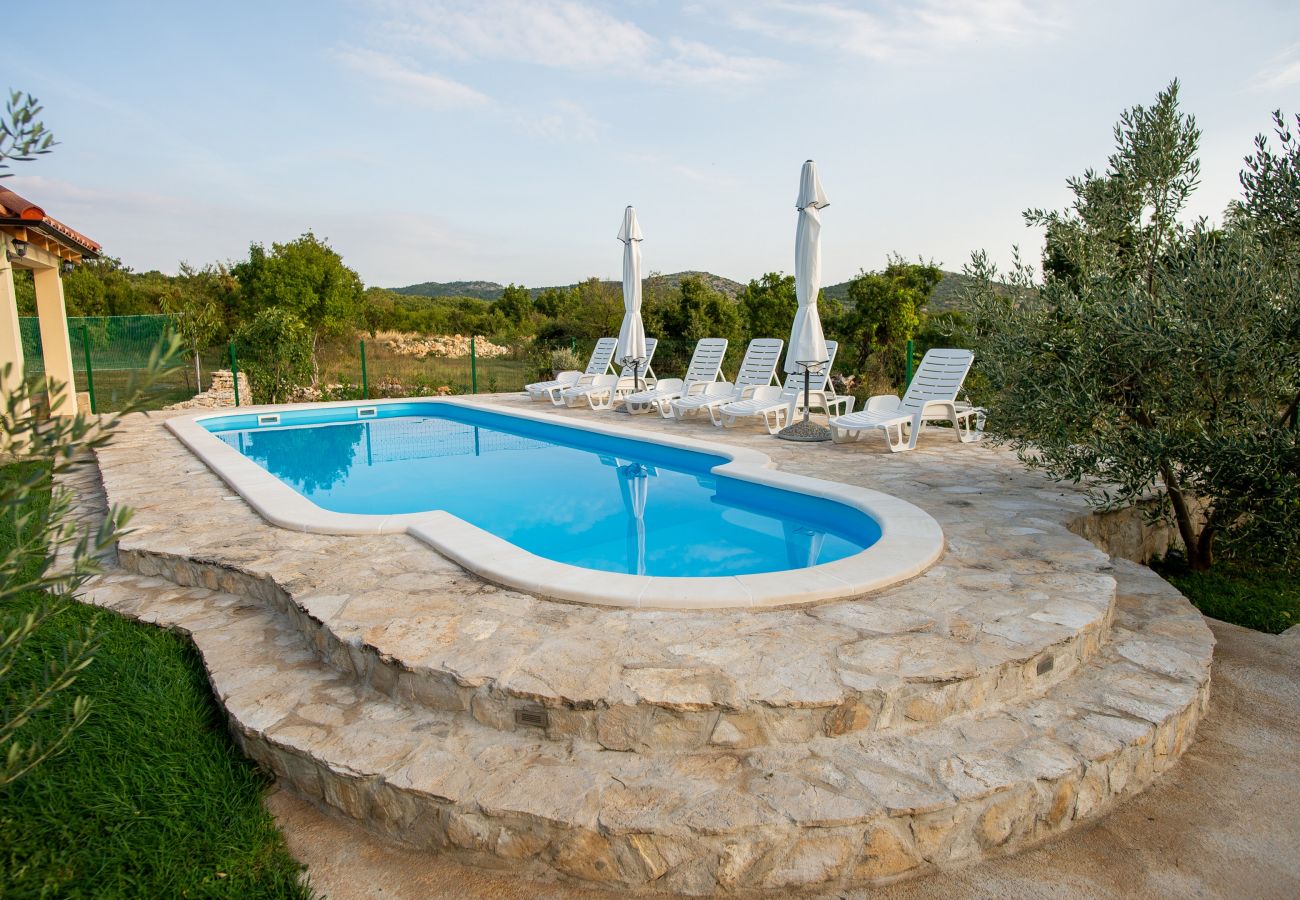 Villa in Trbounje - Villa Magic with heated pool