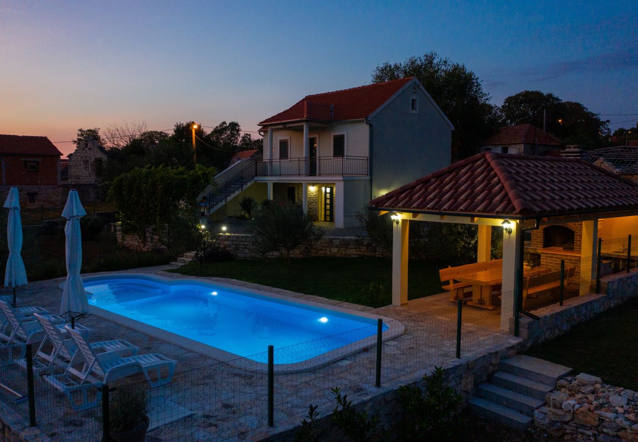 Villa in Trbounje - Villa Magic with heated pool