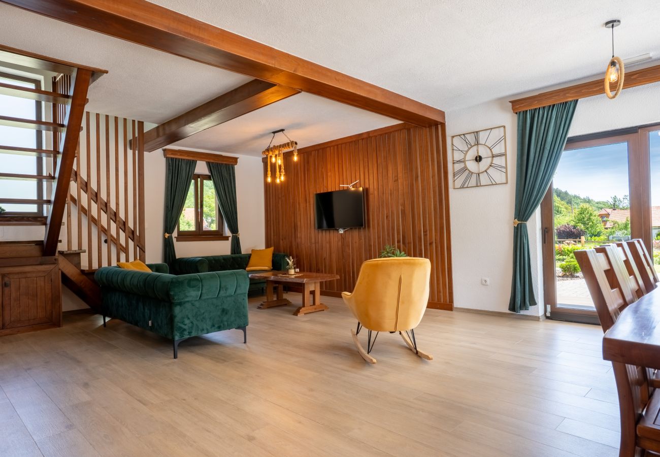 Villa in Brušane - Villa Brusiana with covered heated pool