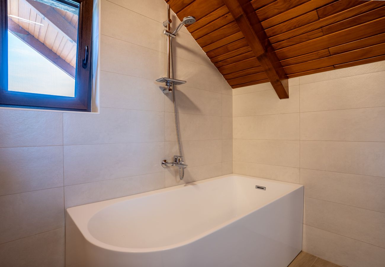 Villa in Brušane - Villa Brusiana with covered heated pool