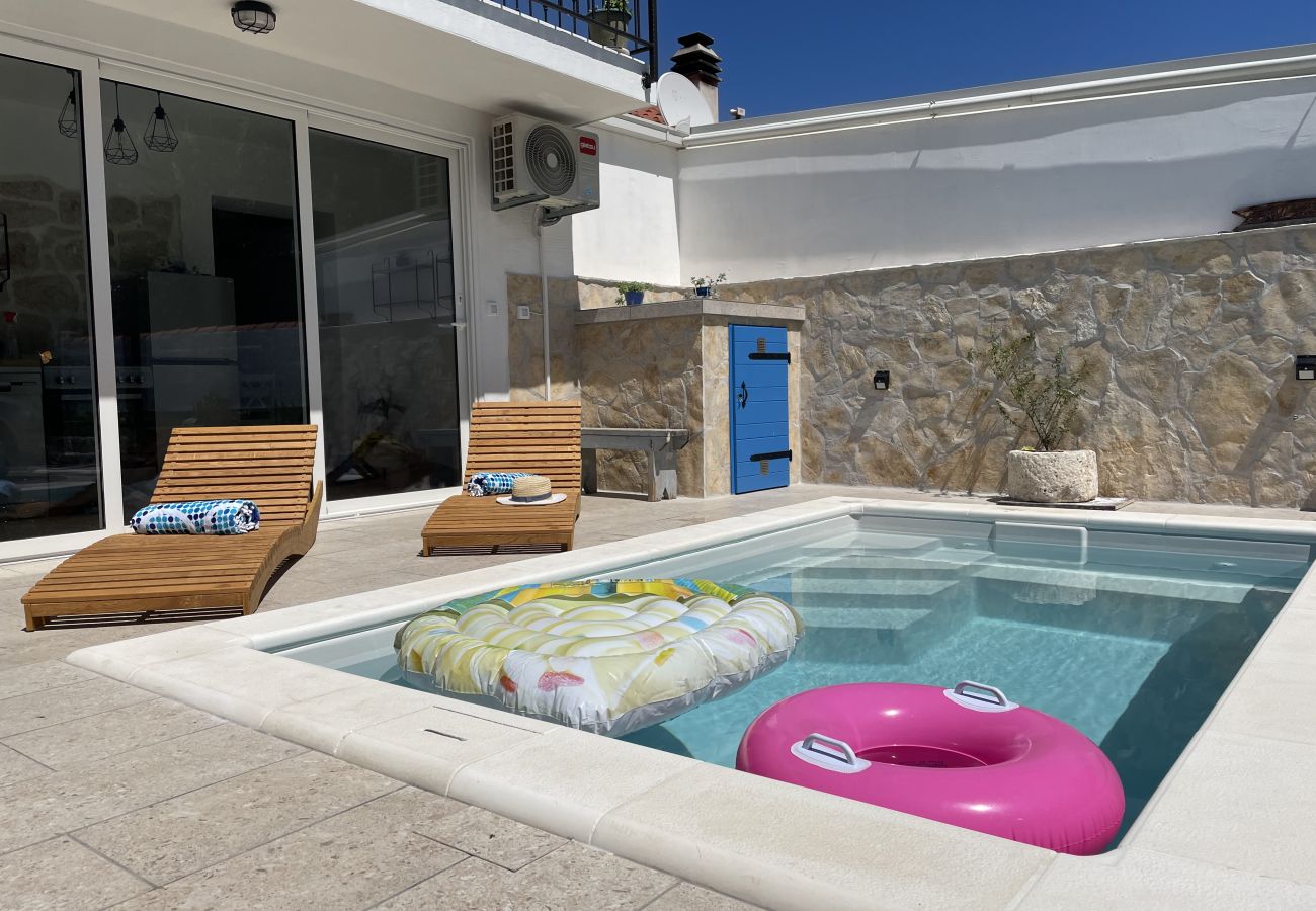 House in Vrsine - Holiday Home Cherry with pool