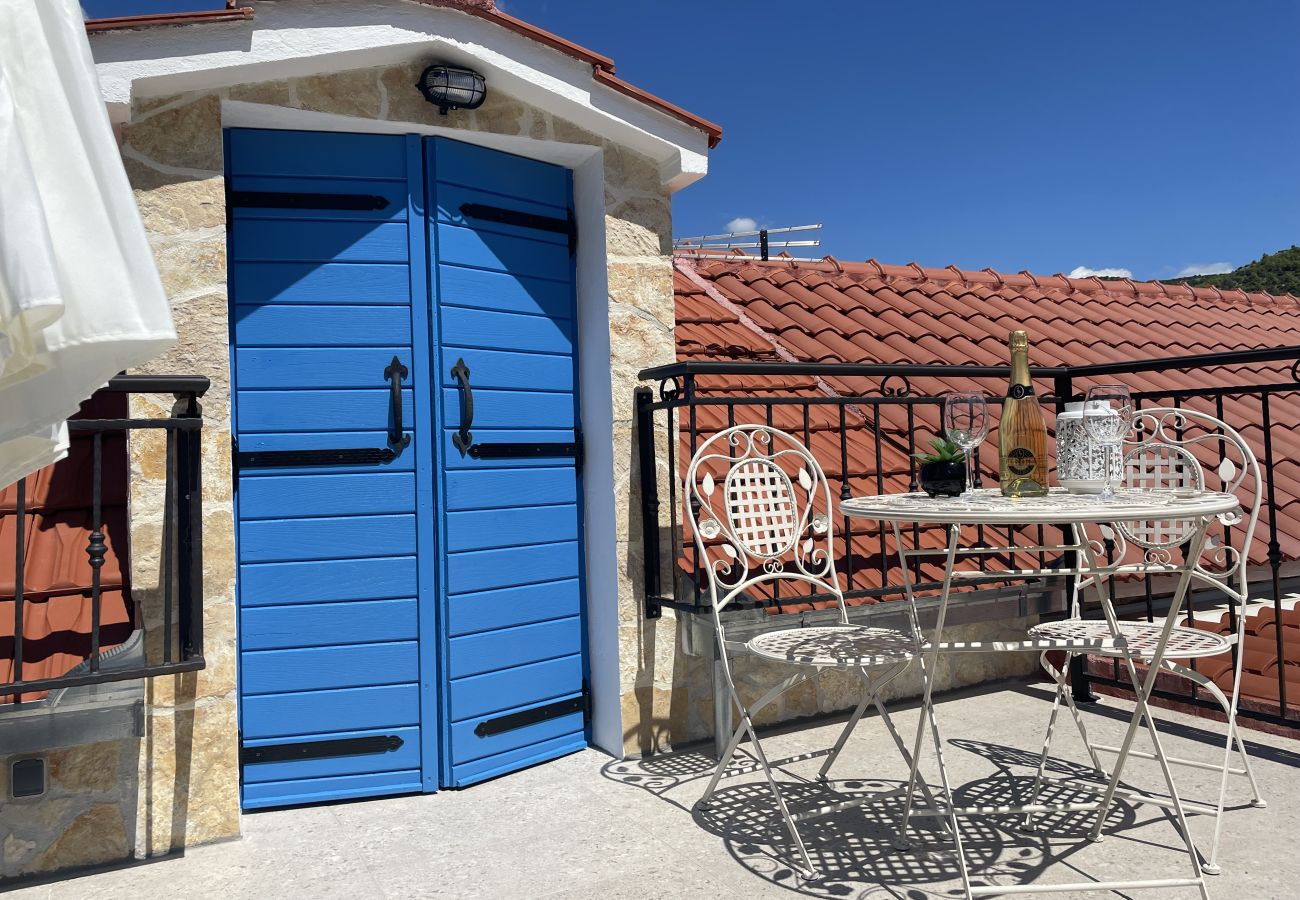 House in Vrsine - Holiday Home Cherry with pool