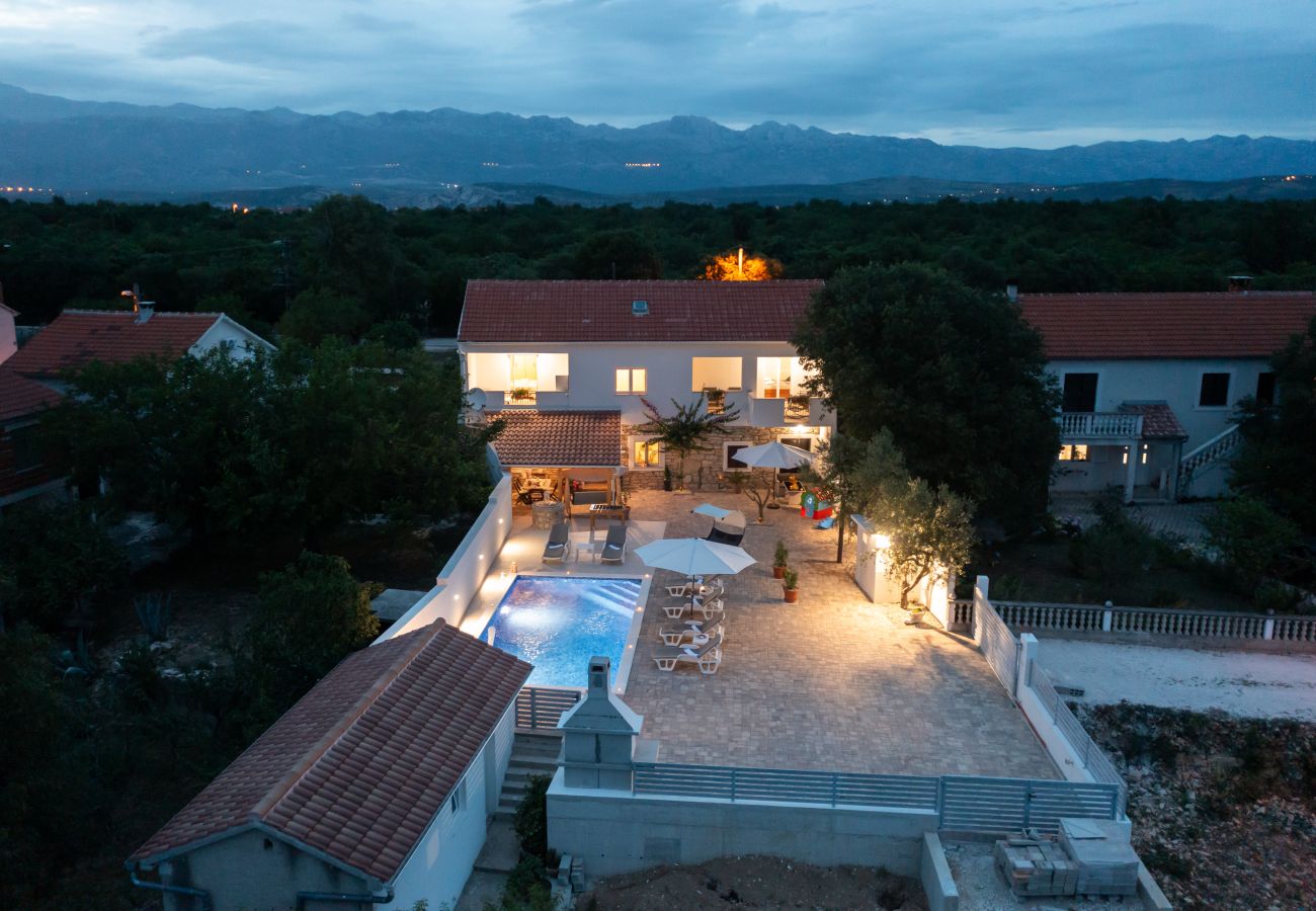 House in Pridraga - Holiday Home Lantina with pool