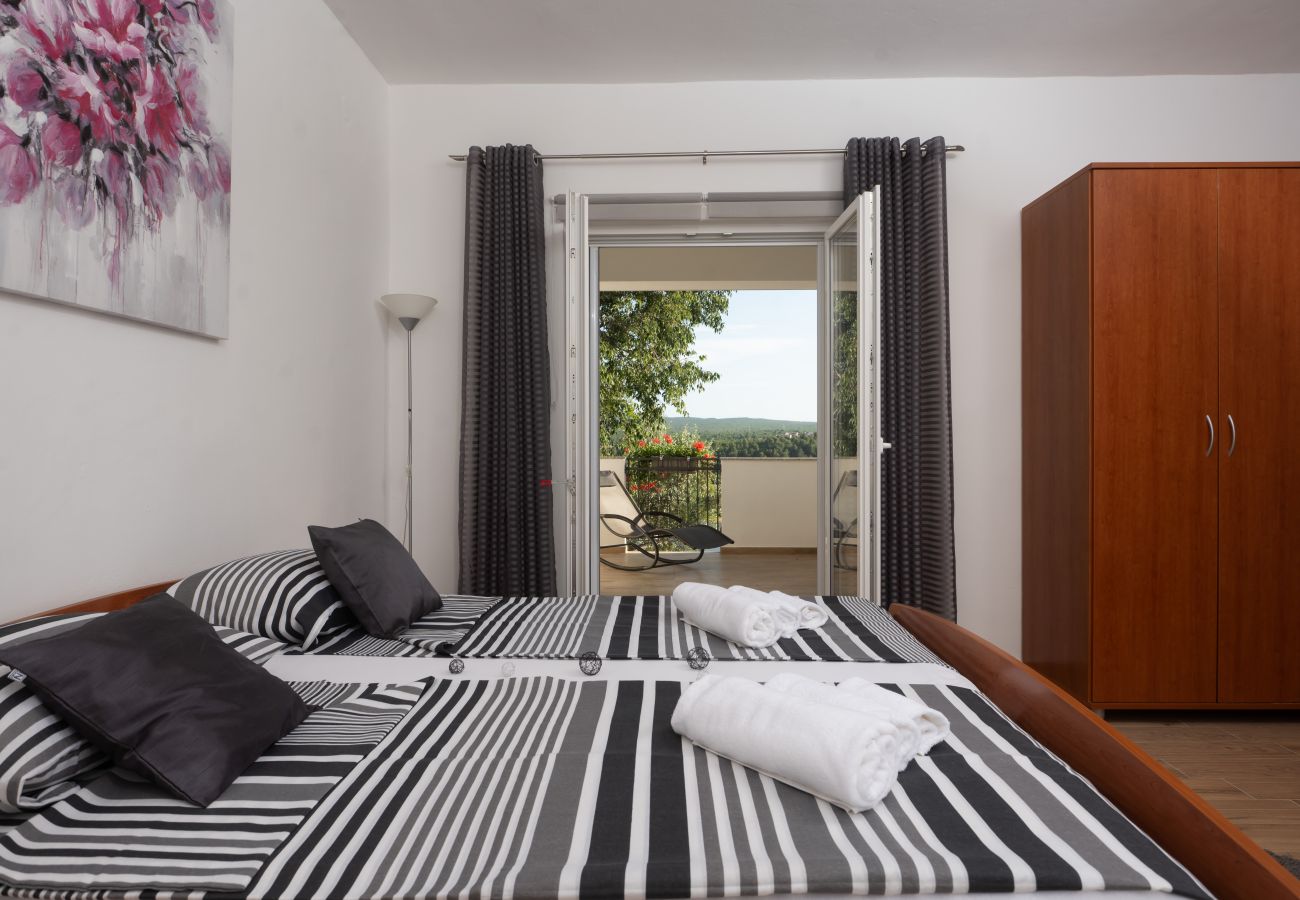 House in Pridraga - Holiday Home Lantina with pool