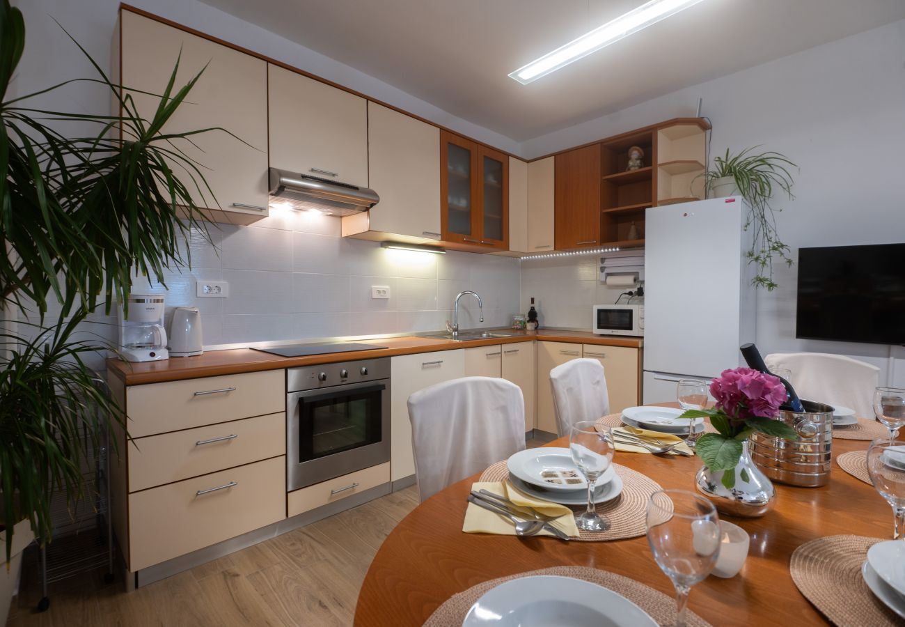 House in Pridraga - Holiday Home Lantina with pool